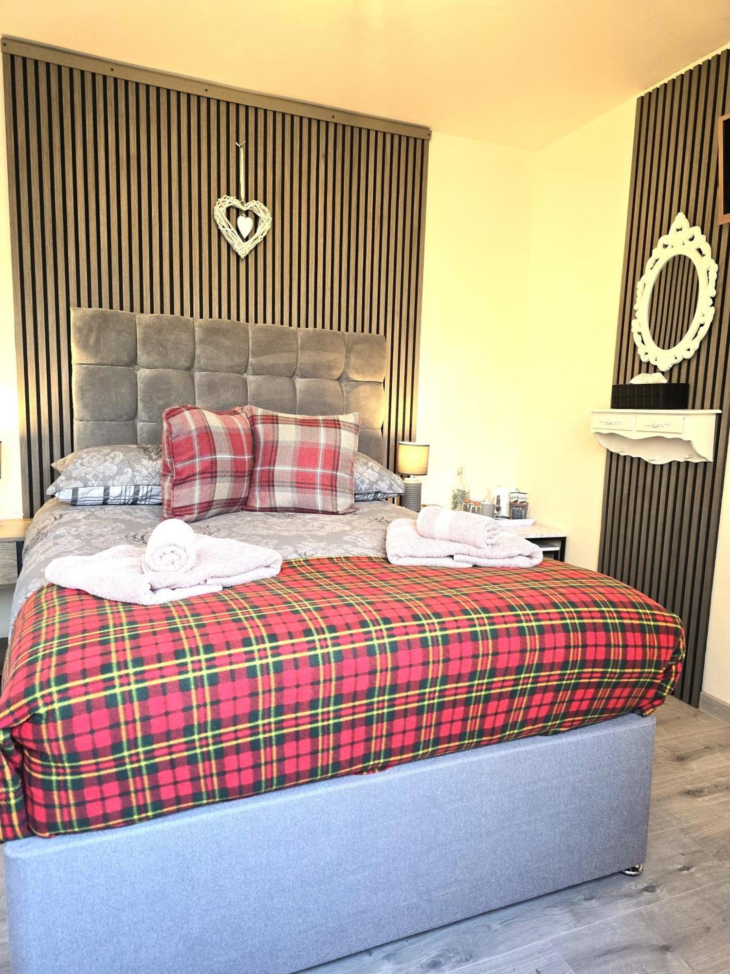 Birchbank Bed & Breakfast Roybridge Eksteriør bilde